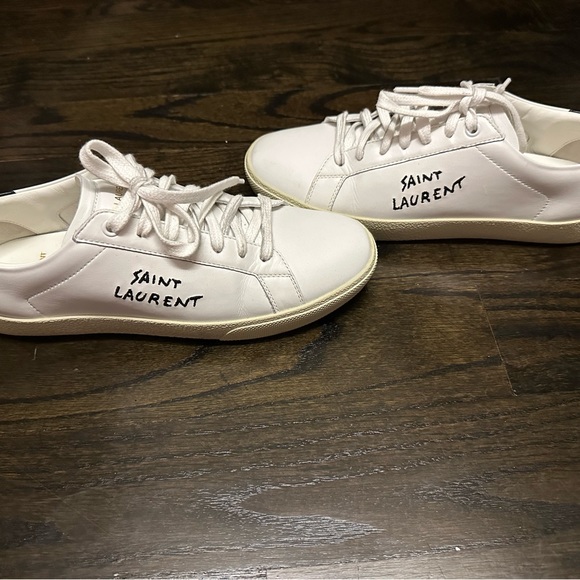 Court Classic Low Top Sneaker (Women) - Picture 2 of 8